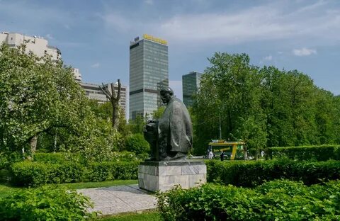 Парк культуры красная