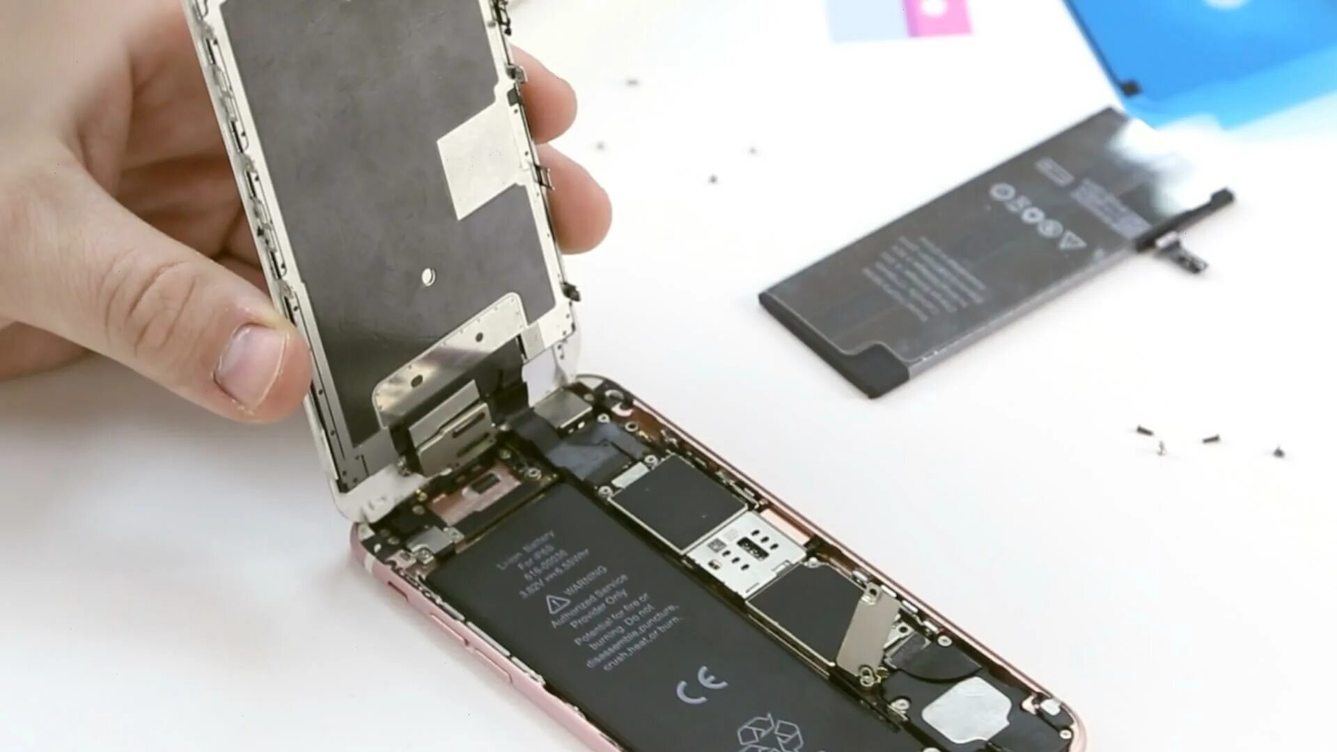 Замена аккумулятора iphone 6. Шлейф батареи iphone se 2016. аккумулятор для iphone 7. замена аккумулятора iphone se 2016. шлейфы дисплея iphone se 2016.