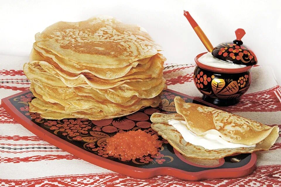 Национальная кухня блины. Стол на масленицу. масленица. блины.