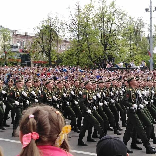 Парад Победы Нижний Новгород 2019. Парад Победы 9 мая Нижний Новгород Минина. Парад Победы в Нижнем Новгороде 2020. Парад Победы в Нижнем Новгороде 2022 Академия МВД. 9 мая в нижнем новгороде