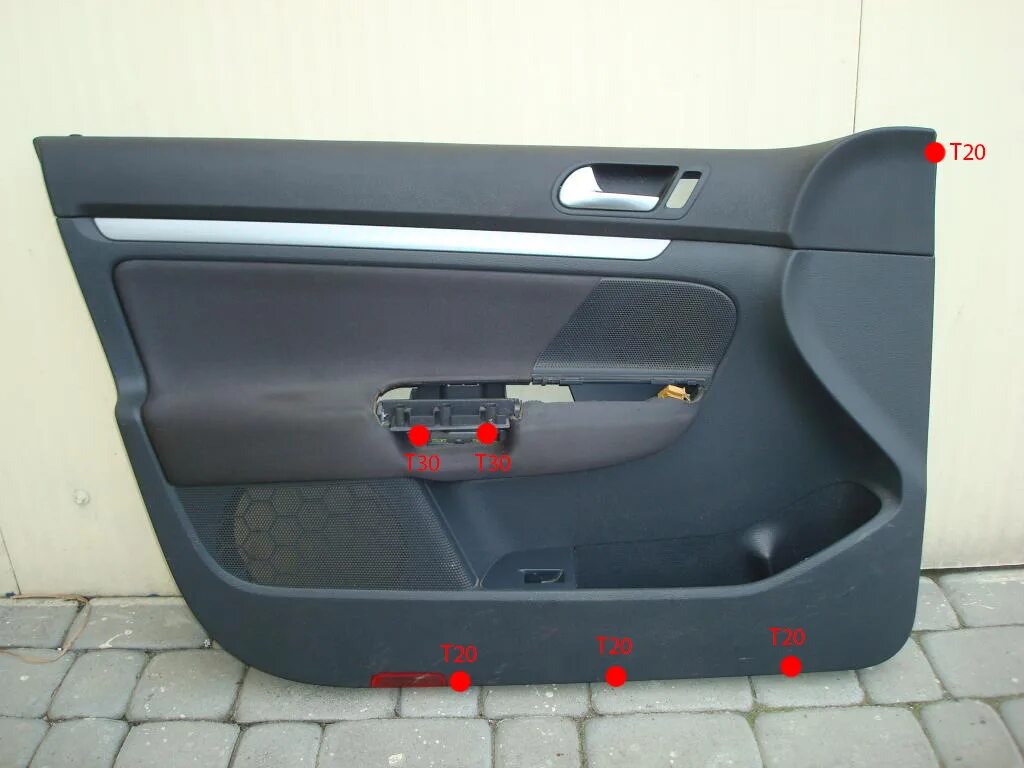 Дверь vw golf 5. 1k5 833 302 q. Фольксваген гольф 5 дверей. Каркас двери. Дверь vw golf 5.