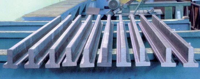 алюминиевый профиль 60х40х4. труба профильная 80х80х3. 262250 труба алюминиевая. титановый профиль. металлопрокат.