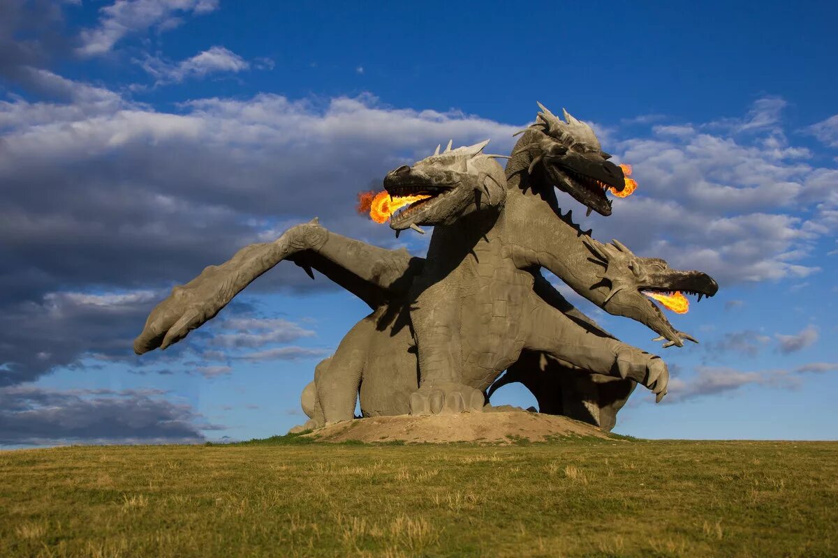 липецк дракон кудыкина гора. парк кудыкина гора змей горыныч. кудыкина гора липецкая область дракон. липецк дракон кудыкина гора. кудыкина гора (сафари-парк).