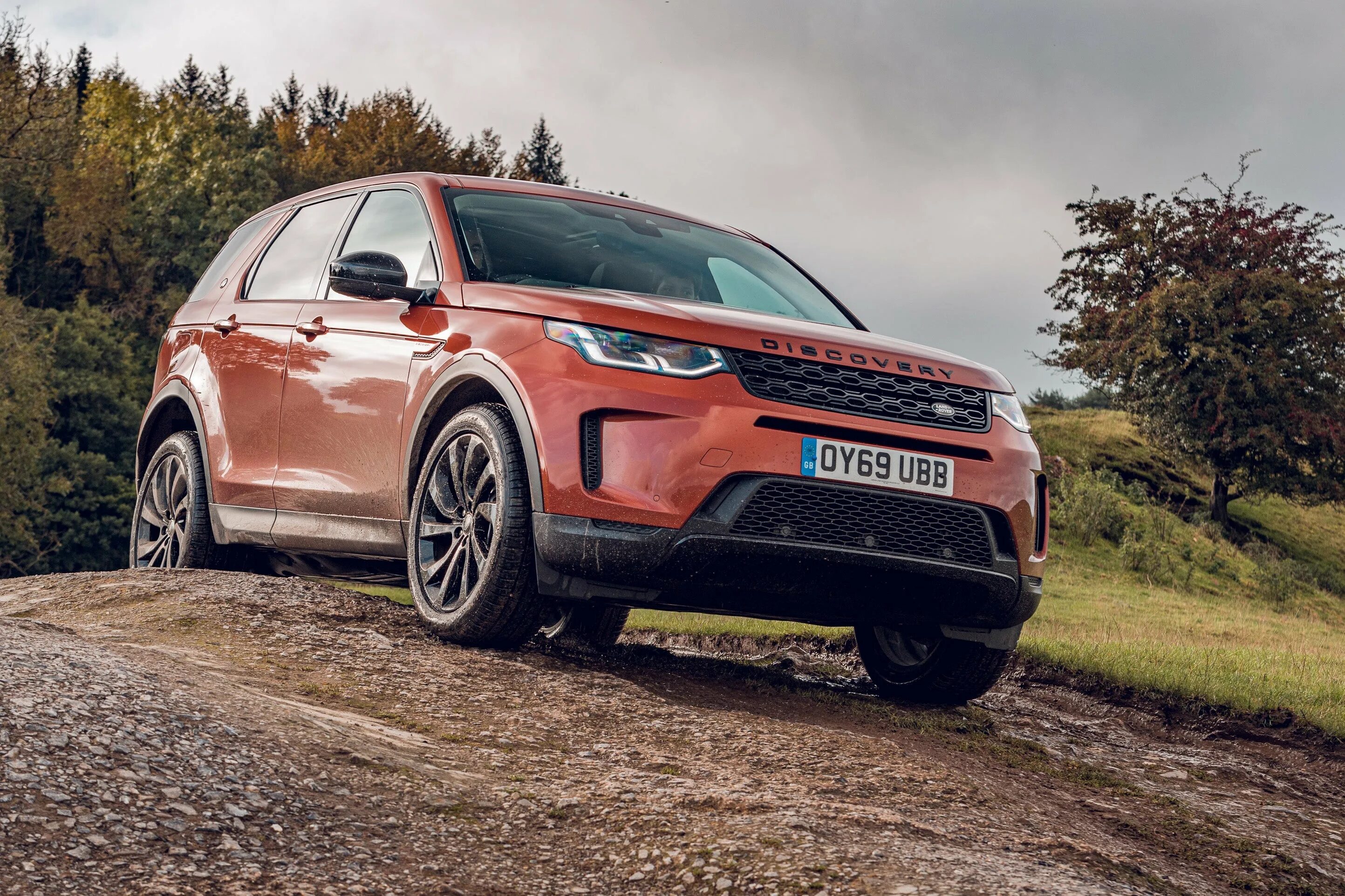 Land Rover Discovery Sport 2020. Ленд Ровер Дискавери 2020. Рендж Ровер Дискавери 2019. Land Rover Sport 2021. Ленд ровер дискавери 2019