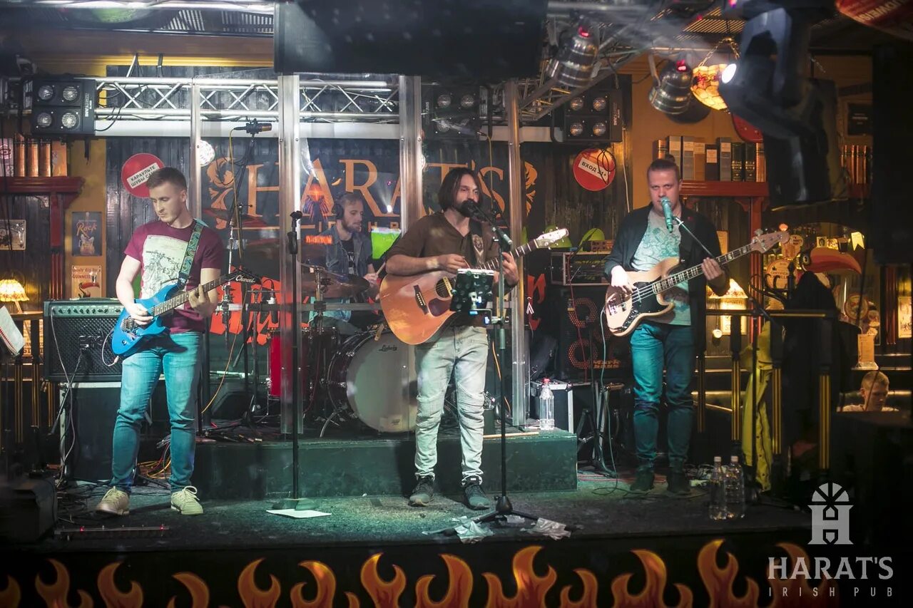 Краснопрудная 15 harats pub. Паб ухта. Harats pab благовещенск. Харатс паб. Паб ухта.