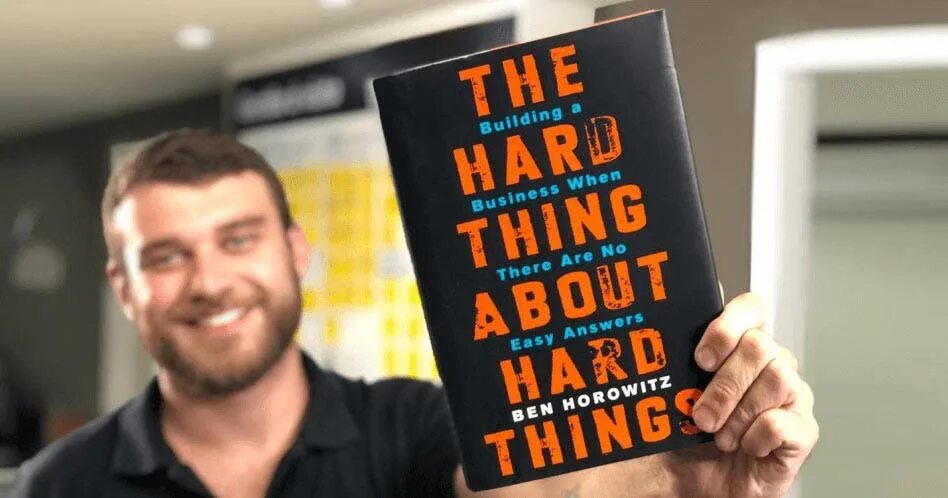 The hard thing about hard things by Ben Horowitz. The hard things about hard things author: Ben Horowitz pdf. The hard thing about hard things by Ben Horowitz girl reading. Hard things about hard things