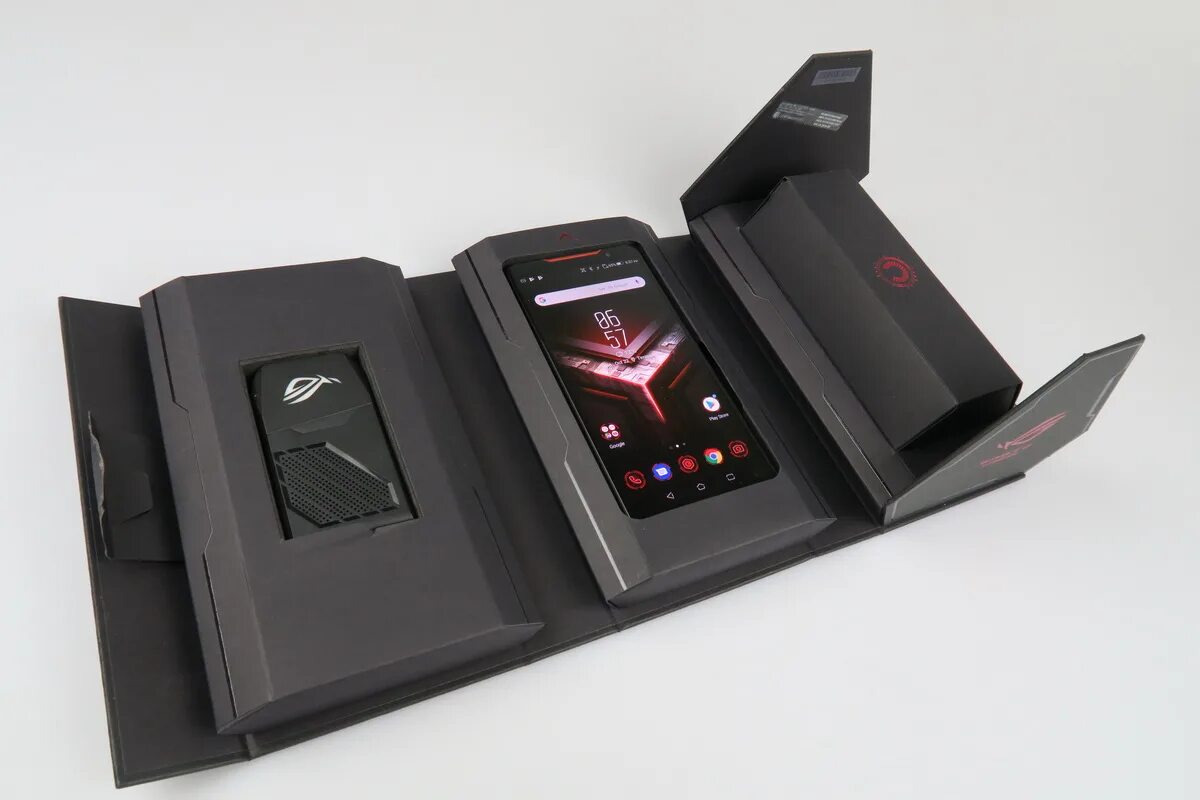 Игровой телефон отзывы. Asus rog phone 6. asus rog phone 2. игровой телефон asus rog phone. asus rog 2 телефон.