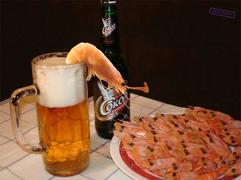 Жахнем по стаканчику. Жахнем по стаканчику. По стопочке выпьем. Жахнем по стаканчику. С утра выпил весь день свободен.