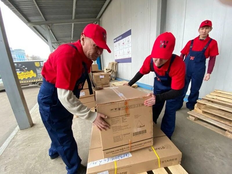 Подработка ежедневные выплаты. Работа в самаре вакансии для женщин. Расклейщик картинка. Iq клининговая компания. Работа с ежедневной оплатой.