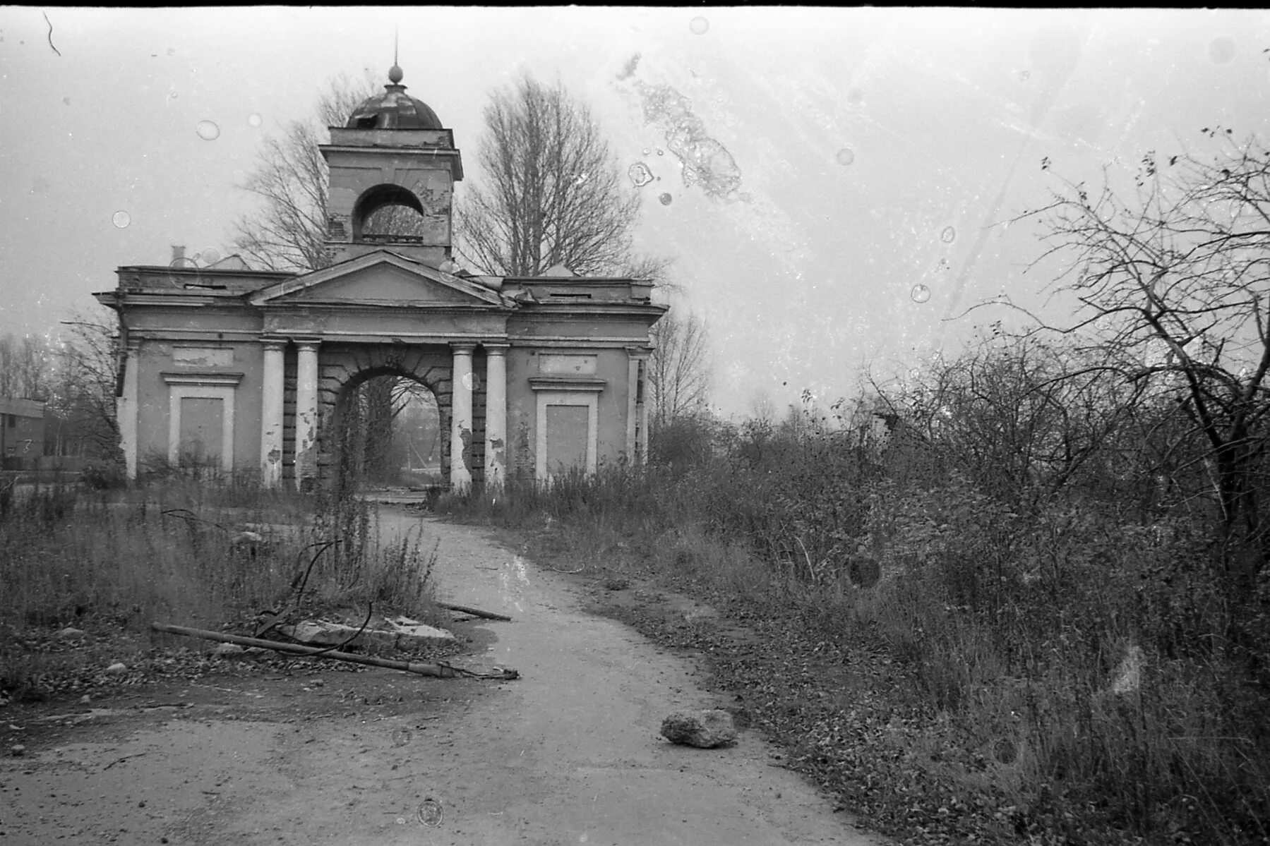 Село александровское ставропольский край улица зеленая 75. Памятники культуры каневской краснодарского края. Краснодарский край каневской район станица каневская. Александровские ворота охтинских пороховых заводов. Александровские ворота охтинских пороховых заводов на улице.