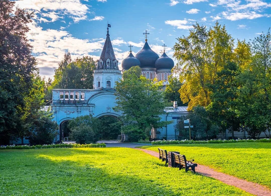 Усадьба городок. Царская усадьба Измайлово. Городок имени Баумана в Измайлово. Парк усадьба Измайлово. Измайловский остров музей-заповедник.