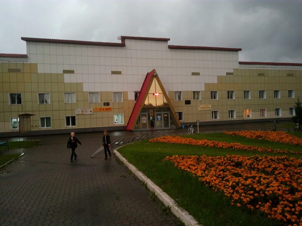 томусинец междуреченск. гостиница томусинец междуреченск. дом спорта междуреченск томусинец. гостиница томусинец междуреченск. томусинец междуреченск.