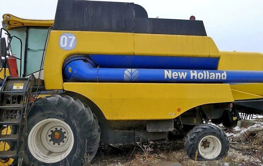 New holland 6090. Комбайн нью холланд сх 6090. New holland cx 6090 бункер. New holland 6090. New holland 6090.