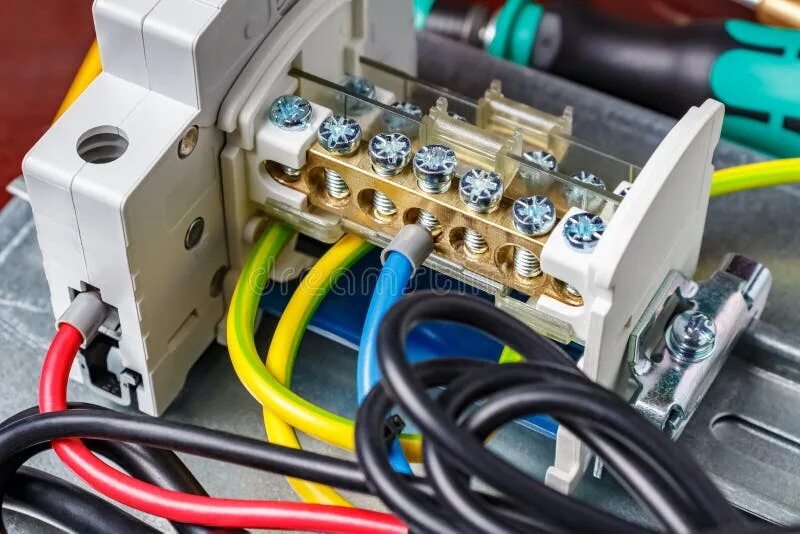 Electrical terminal. Клеммная колодка y315. термосоединитель проводов. breaker terminal. breaker terminal m5*12.