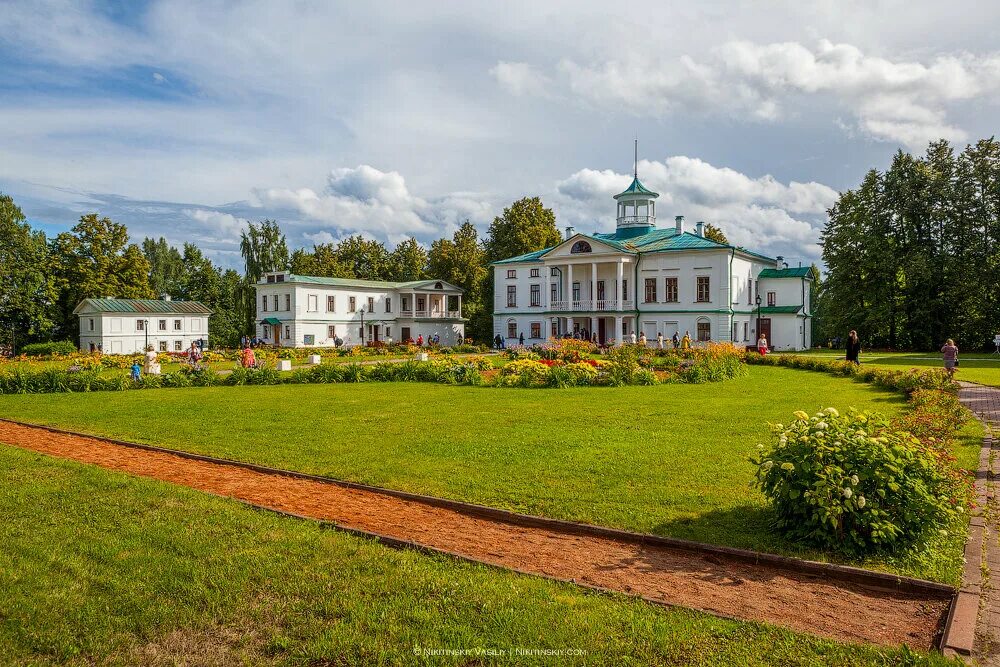 Музей усадьба ярославская область. Усадьба Некрасова в Карабихе. Ярославская область.. Музей заповедник Карабиха Ярославль. Карабиха Ярославль музей Некрасова. Музей-заповедник н. а. Некрасова «Карабиха».