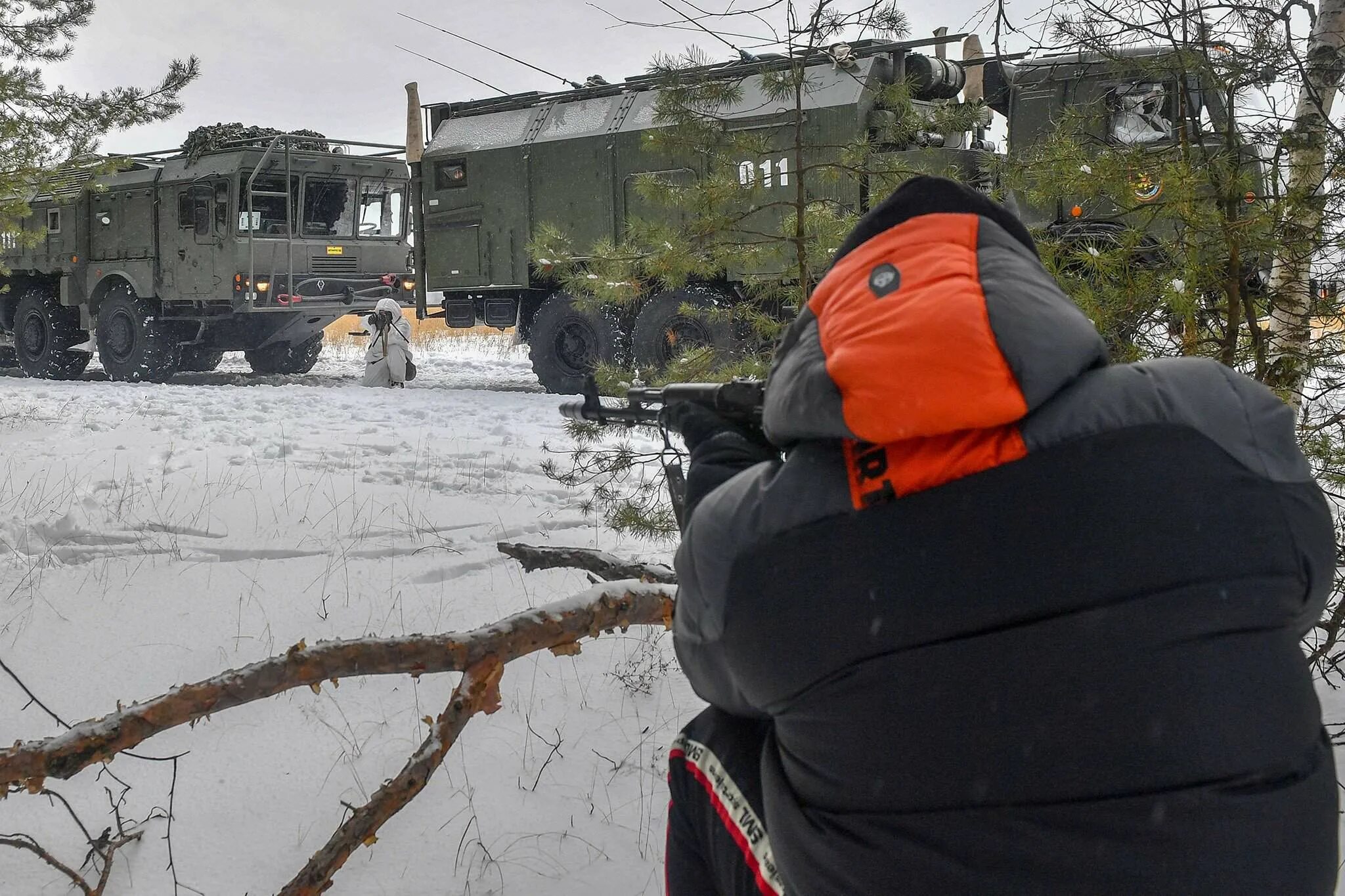 Нападение диверсантов. Учение по отражения нападения. 103 Ракетная бригада. 103 Ракетная бригада учения. Нападение ДРГ Искандеры учения.