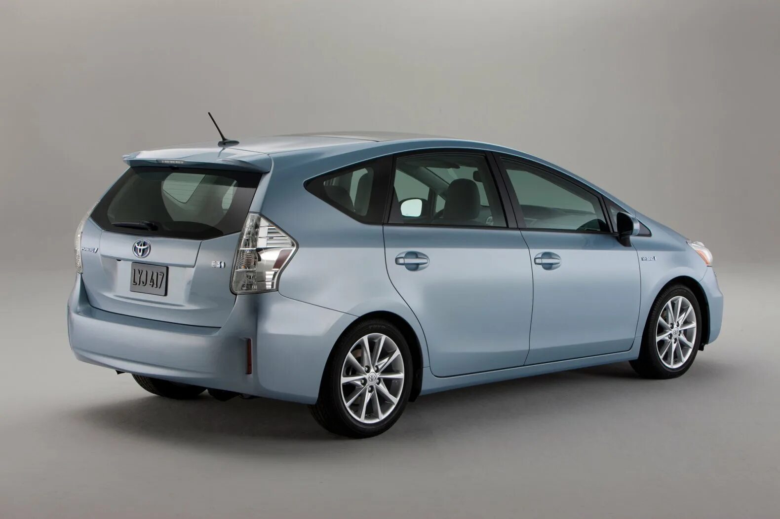 Приус модели. Toyota prius 6. Toyota prius hybrid 2012. Приус модели. Тойота приус 41.