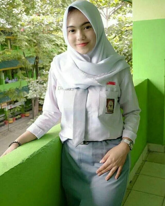 Main cewe. Индонезийки мусульманки. CW sma imut. Анак smp. Abg sma Jilbab Bugil.