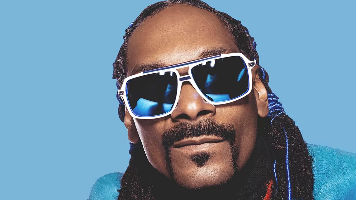 Снуп дог 2021. Снуп дог лайк. Snoop. Snoop dogg drop it like it's hot. Snoop dogg.