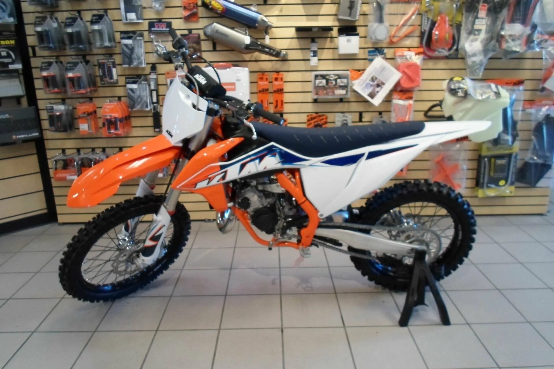 Купить ктм 125. KTM SX 125 2022. КТМ 125 SX 2022. КТМ 125 SX 2021. KTM SX 125 2021.