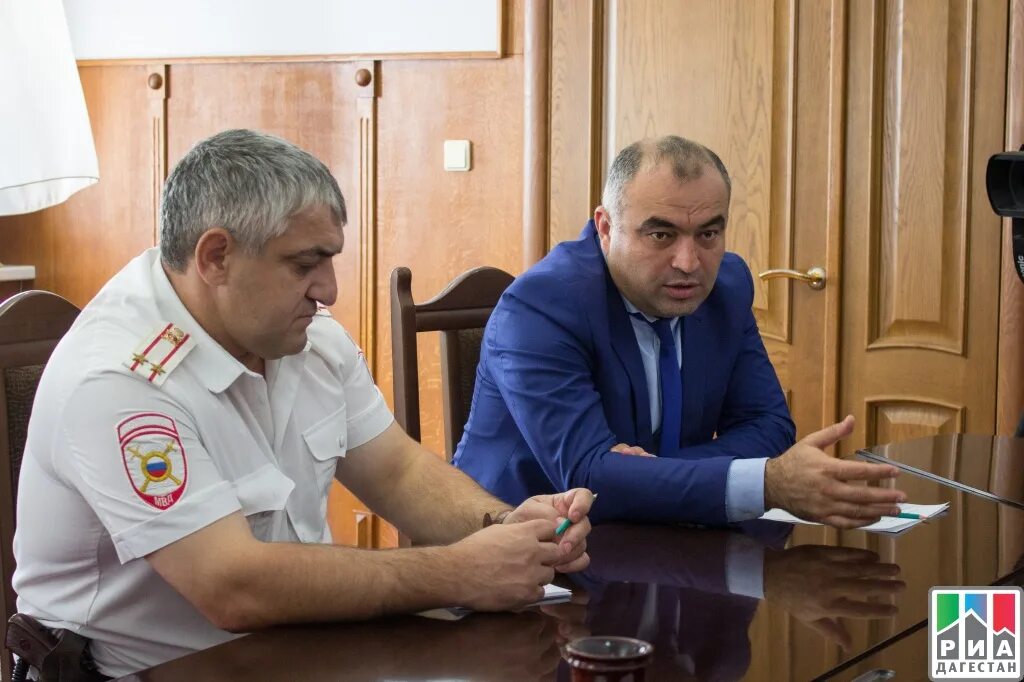 Судебные приставы карабудахкентского района график работы Власти Карабудахкентского района обсудили реализацию инвестпрограмм в муниципали