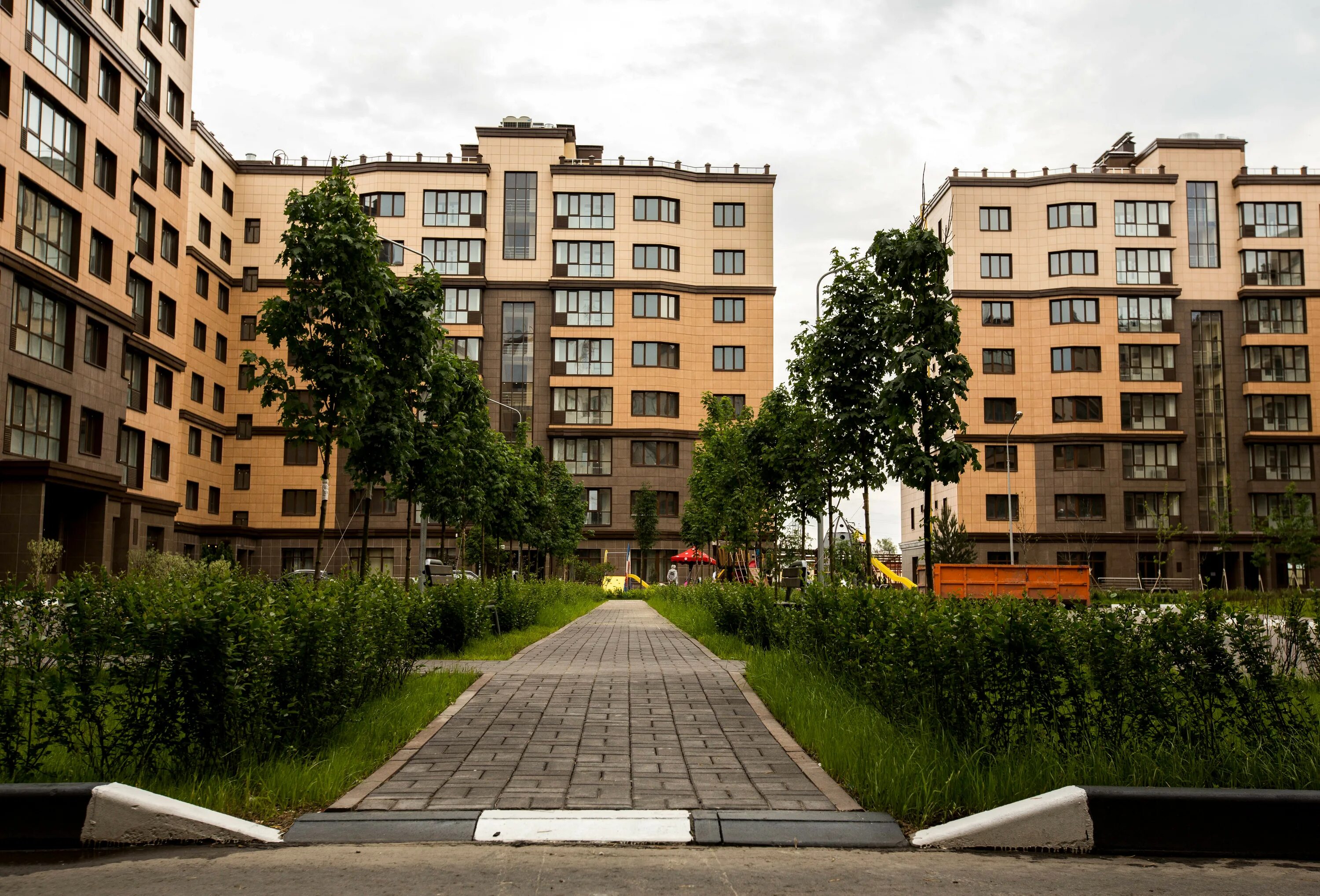 Деревня сосенки сосновая улица. Москва поселение Сосенское ЖК Дубровка. Жилой комплекс Дубровка Калужское шоссе. ЖК Дубровка Сосенки. ЖК Дубровка Коммунарка.