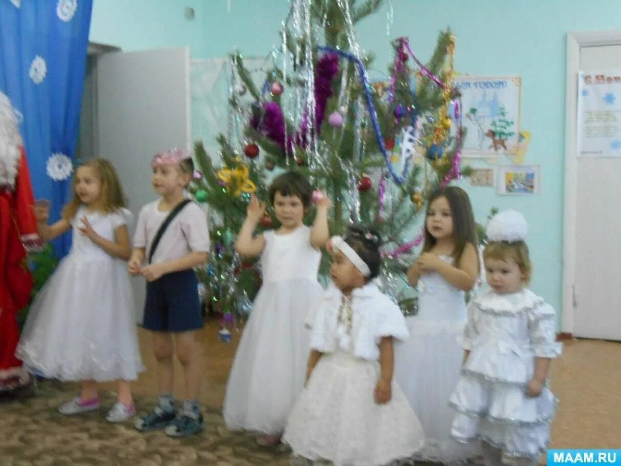 Стих про елку для детей. Хоровод в детском саду на новый год. Сюжетная картина новый год. Сюжетная картина новый год. Новый год дети.