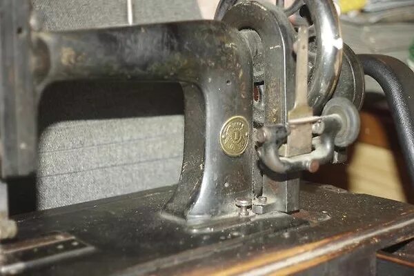 Швейная машинка Мюллер 15. Zinger швейная машинка 1988 года. Швейная машинка Westfalia. Швейная машинка Зингер 316. Как определить машинку зингер