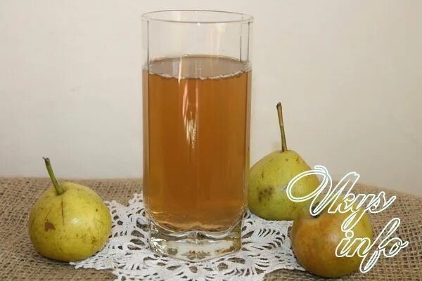 Рецепт сока из груши. Сок из яблок на зиму из соковыжималки. Груша в меду. Компот из меда. Грушевый свежевыжатый сок.