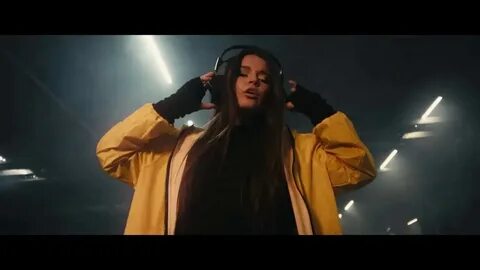Dance floor newlightchild текст
