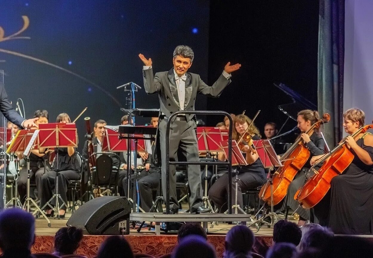 Симфония в джинсах абакан. Симфония в джинсах абакан концерт. Кызыл концерт симфония в джинсах. Симфония в джинсах абакан 2022. Симфония в джинсах абакан концерт.