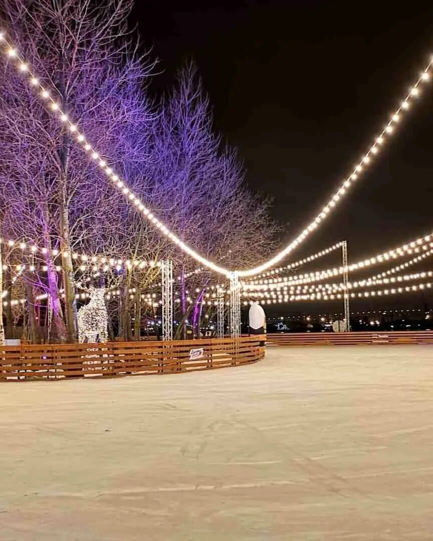 Каток севкабель санкт петербург. Каток у моря санкт-петербург. Севкабель порт санкт-петербург каток. Каток у моря севкабель. Севкабель порт санкт-петербург каток.