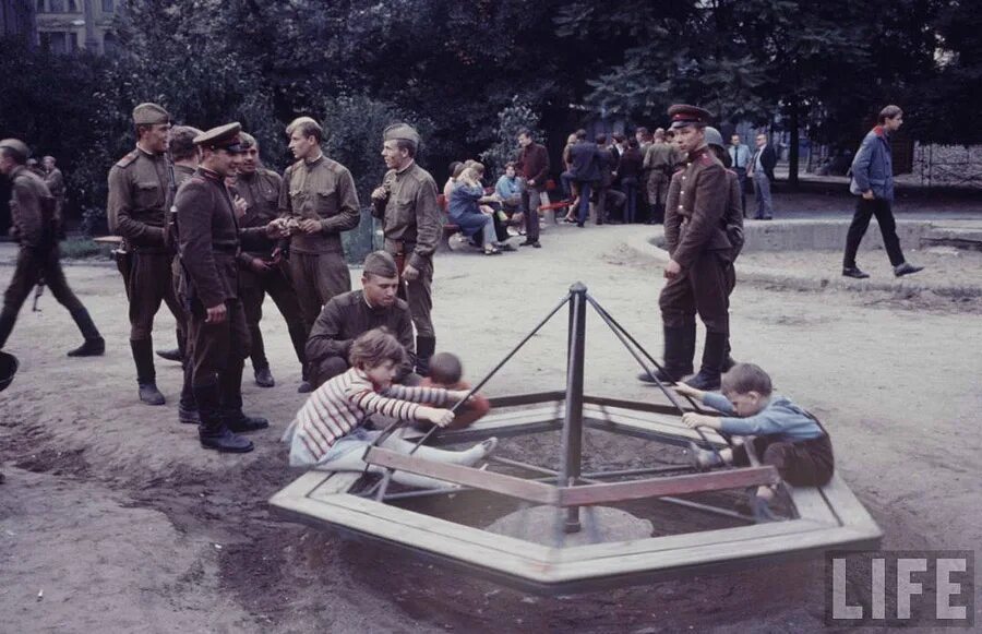 Овд чехословакия. Операция «дунай». чехословакия, 1968 год.. операция дунай 1968 год. операция дунай чсср 1968. операция дунай 1968 гдр.