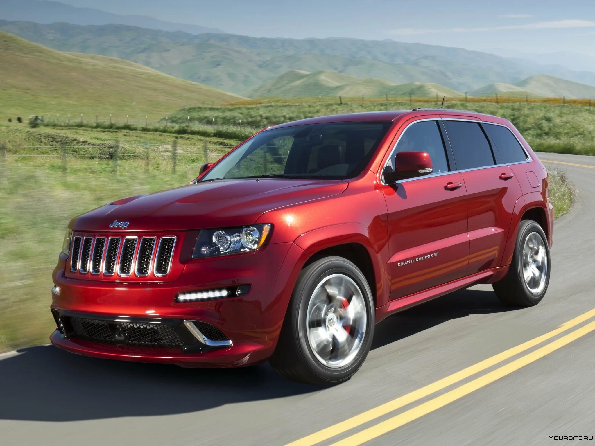 Какие машины джипы. Jeep Grand Cherokee srt8 2012. Jeep Grand Cherokee 2022 srt. Jeep Grand Cherokee wk2 2011. Jeep Grand Cherokee srt8 2011.