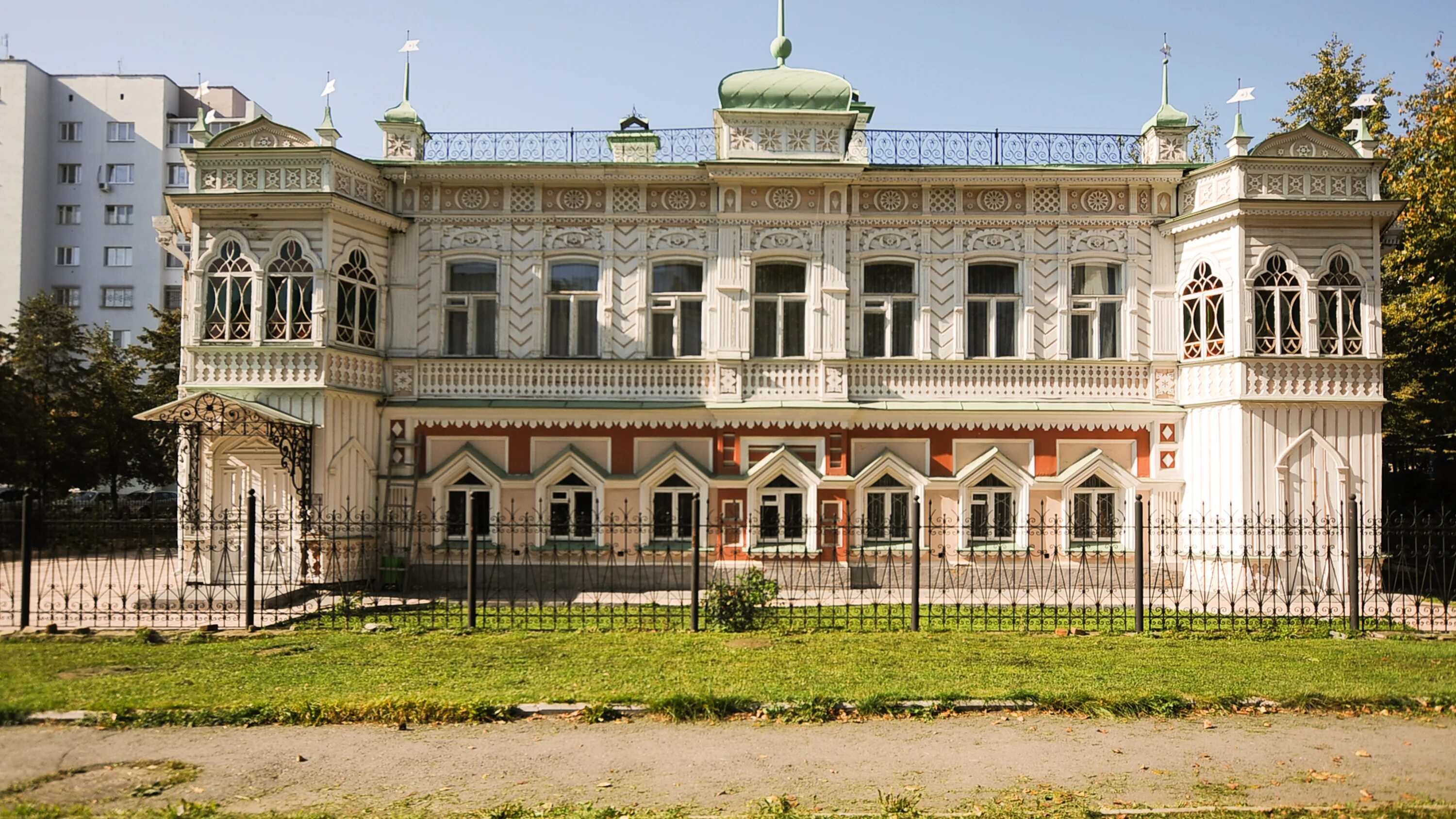 Как выглядят дома в екатеринбурге Ekaterinburg travel photo  image gallery: Russia Sverdlovsk