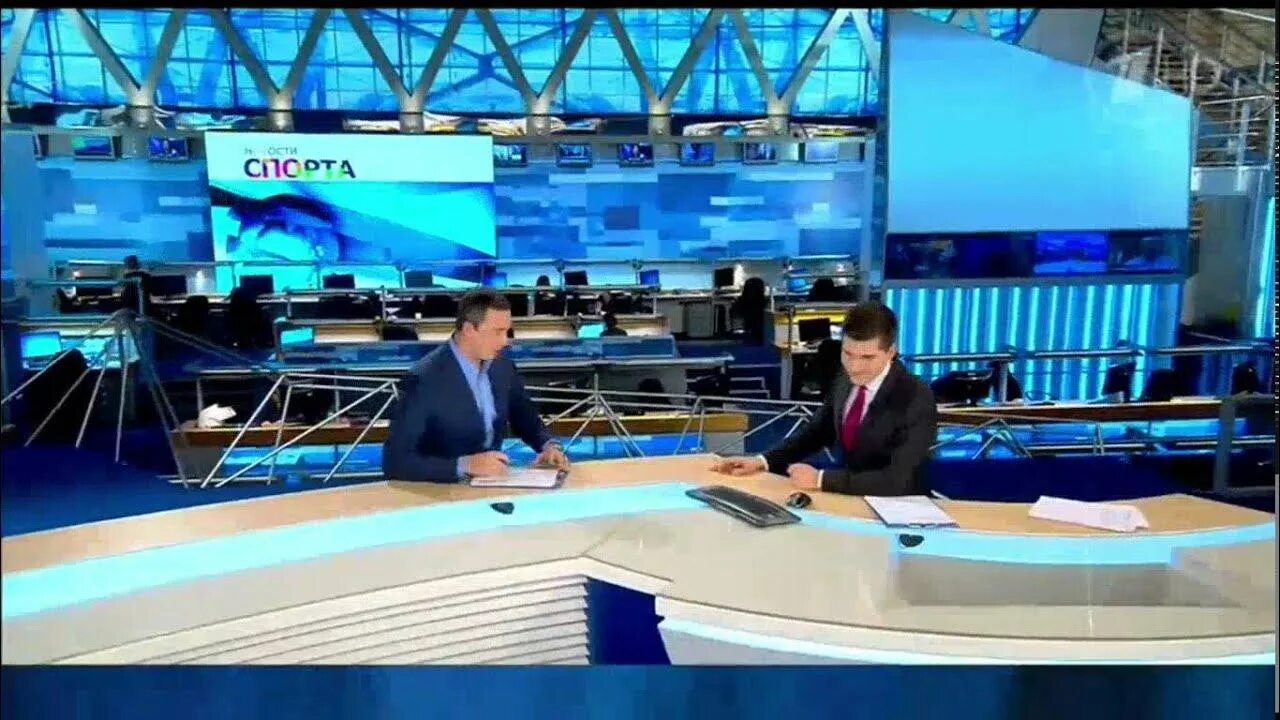 Техника первого канала. Часы первого канала. Вечерние новости первый канал.