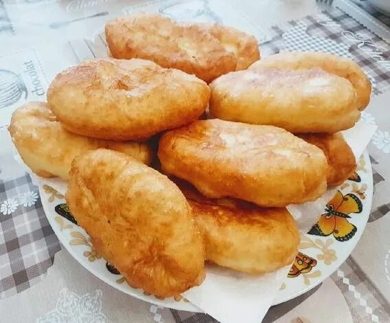 Жареные пирожки простой рецепт с фото Жареные пирожки с яйцом, зеленым луком и копченой курицей пошаговый рецепт с ф