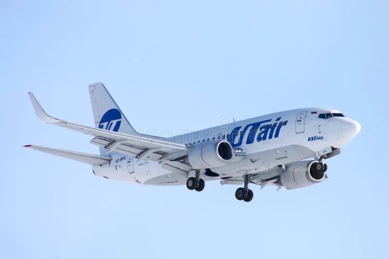 Ютэйр субсидированные. Ютэйр сургут. Уральские авиалинии большой самолет. Боинг 747 ютэйр. Самолет сургут.
