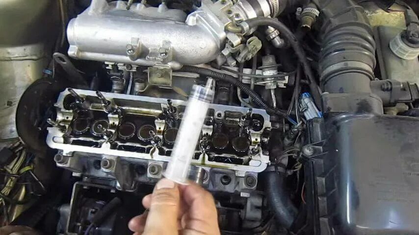 Клапана ваз 2109 инжектор. Замена клапанов ваз 2109 инжектор. Замена клапанов ваз 2109 инжектор. Маслосъемные колпачки ваз 21099. Направляющие втулки гбц ваз 2106.