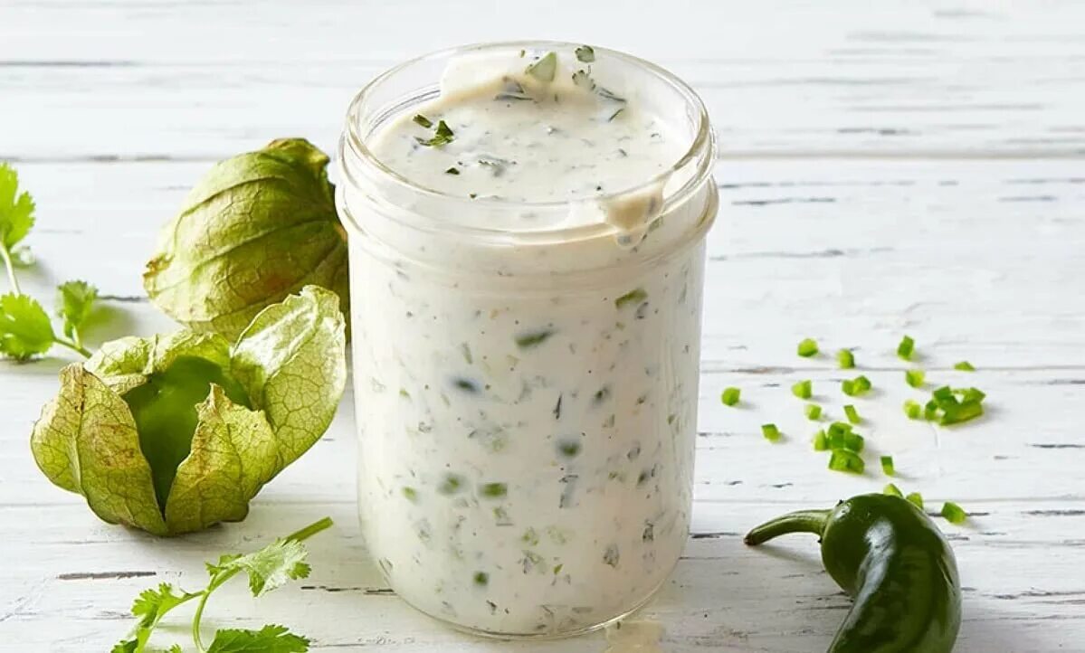 Белый соус. Сузьма чакка. Соус ранч сухой. Рецепт соуса нежный. Соус.