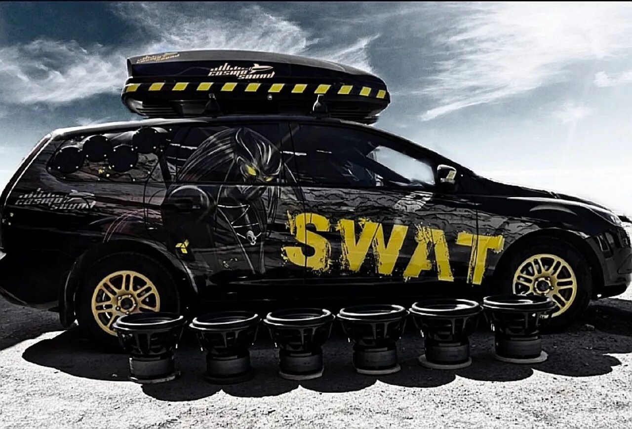 Swat audio. Форд автозвук сват. swat car audio 1035х662. наклейка swat car audio. наклейки автозвук сват.