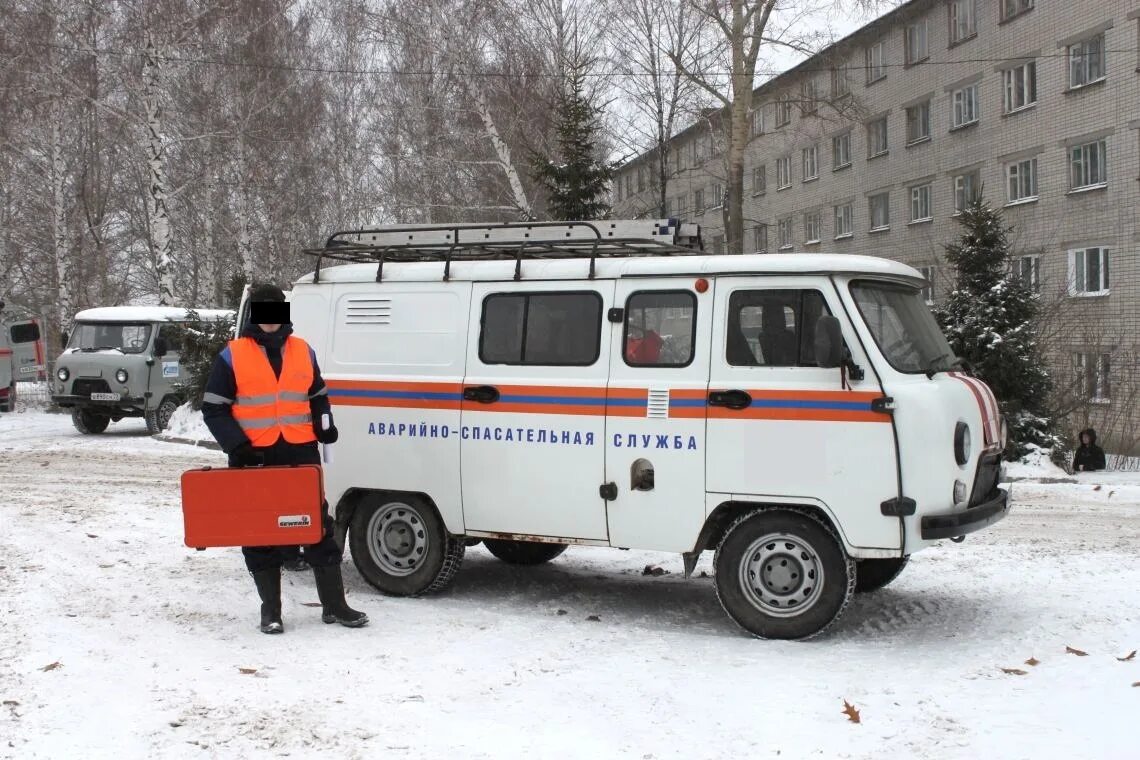 Дежурная газовая служба. Аварийная газовая служба 04 Бугуруслан. РАФ-м22031 аварийная газовая служба. Машина аварийной службы.