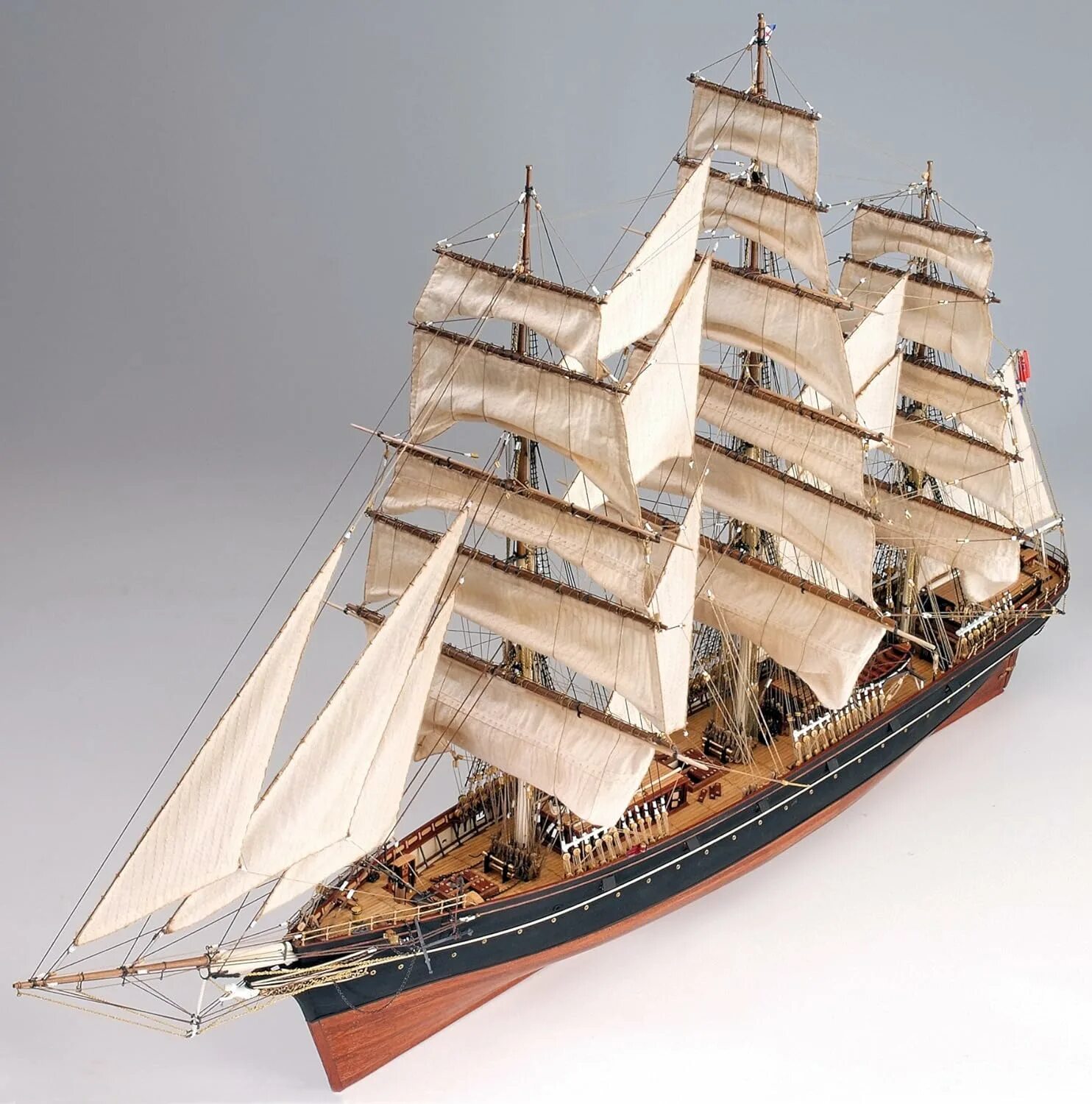 Сборные модели парусников из дерева. Клиппер Катти Сарк сборная модель. Катти Сарк корабль модель. Корабль Cutty Sark 1869. Сборная модель корабля Катти Сарк.