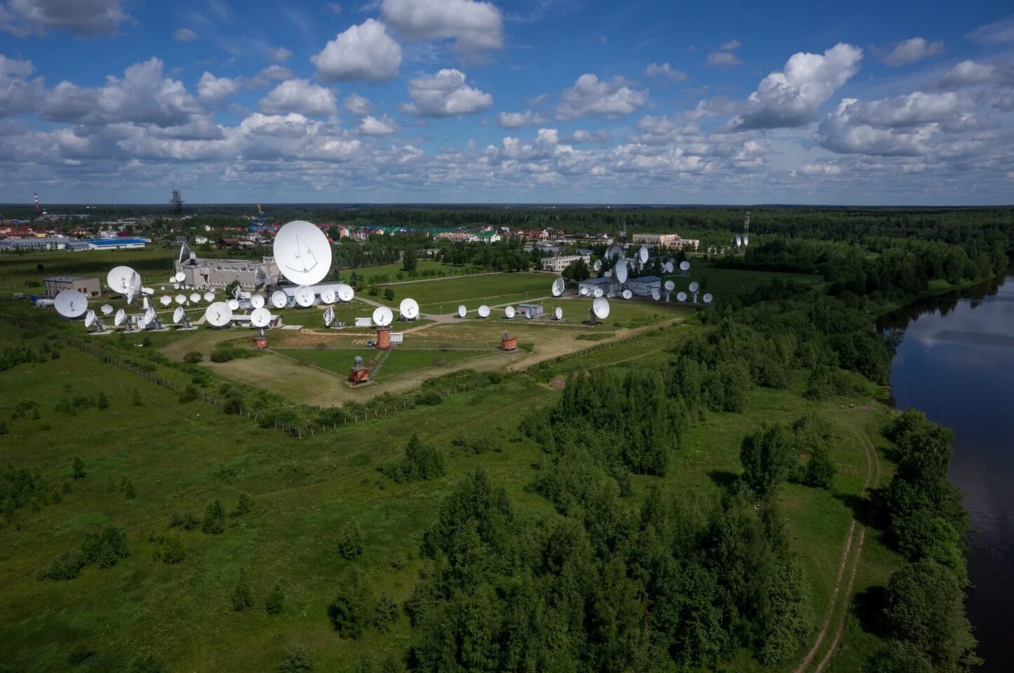Парк-Отель Медвежьи озера 4*, Московская область, цены от 7700 руб. с услугой ры