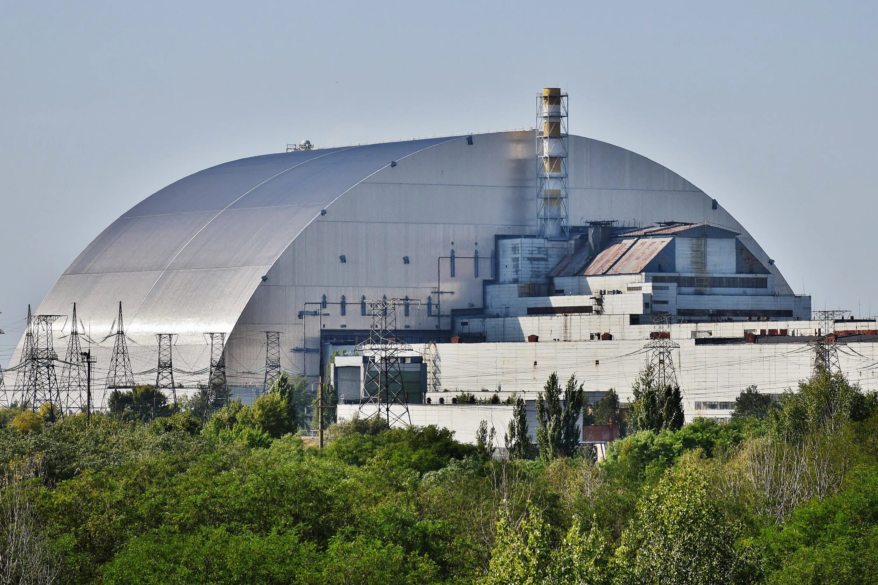 Chernobyl nuclear. АЭС 1986. Чернобыль 4 энергоблок саркофаг. Атомная станция АЭС Чернобыль. 4 Энергоблок ЧАЭС 1986.