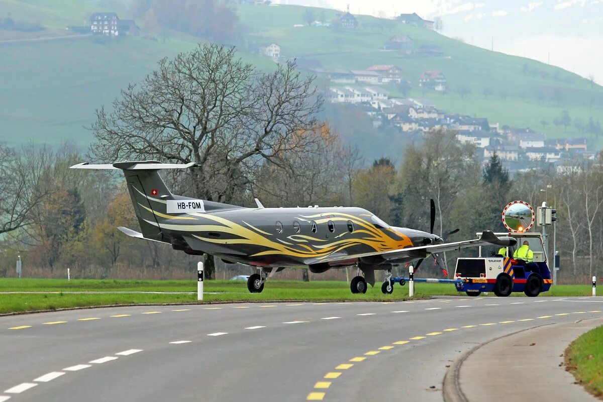 Пилатус рс. Пилатус рс-12. pilatus pc-12 ng. pilatus pc-12 cockpit. pc 12 самолет.