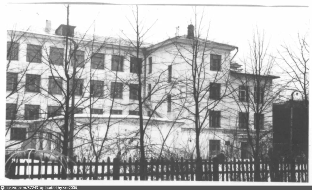 Школы в коптево. Спецшкола Коптево. 9 Спецшкола Москва. 9 Английская спецшкола Москва. Школа 212 Москва Коптево.