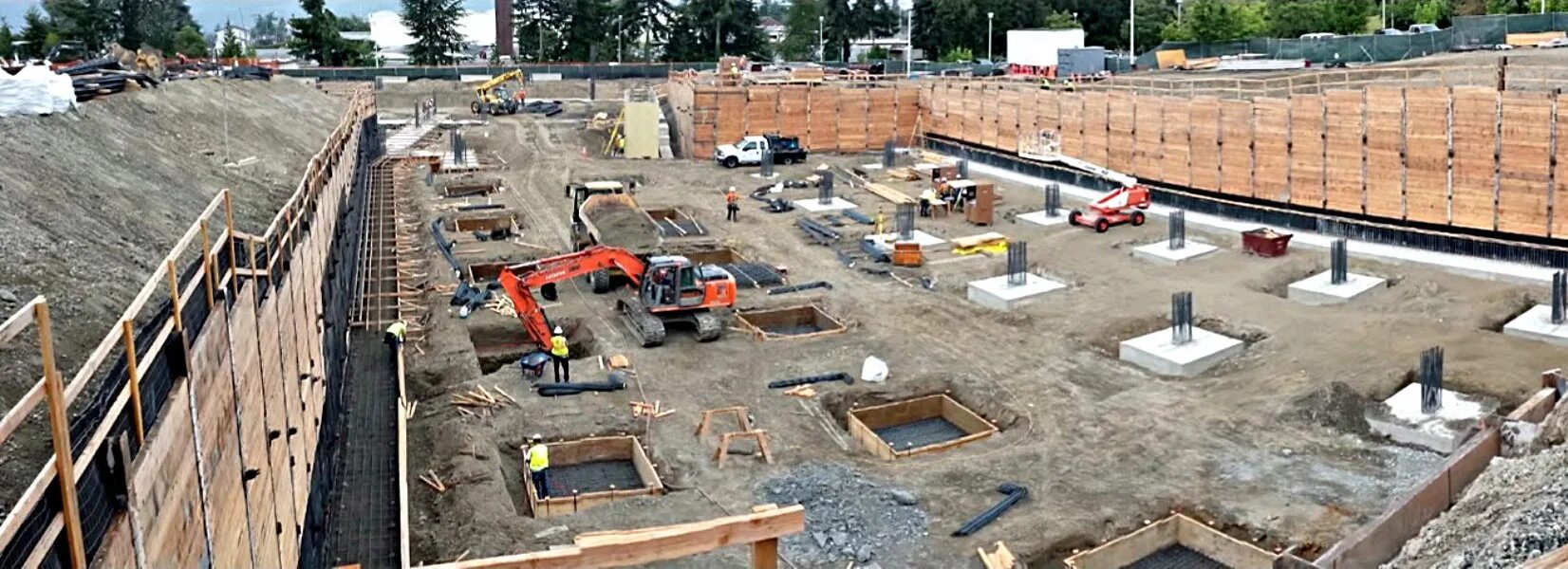 Геодезическая разбивка фундамента в котловане. Грунты. Устройство фундаментов зданий и сооружений. Обустройство котлована. Разработка%котлованов%фундамент.