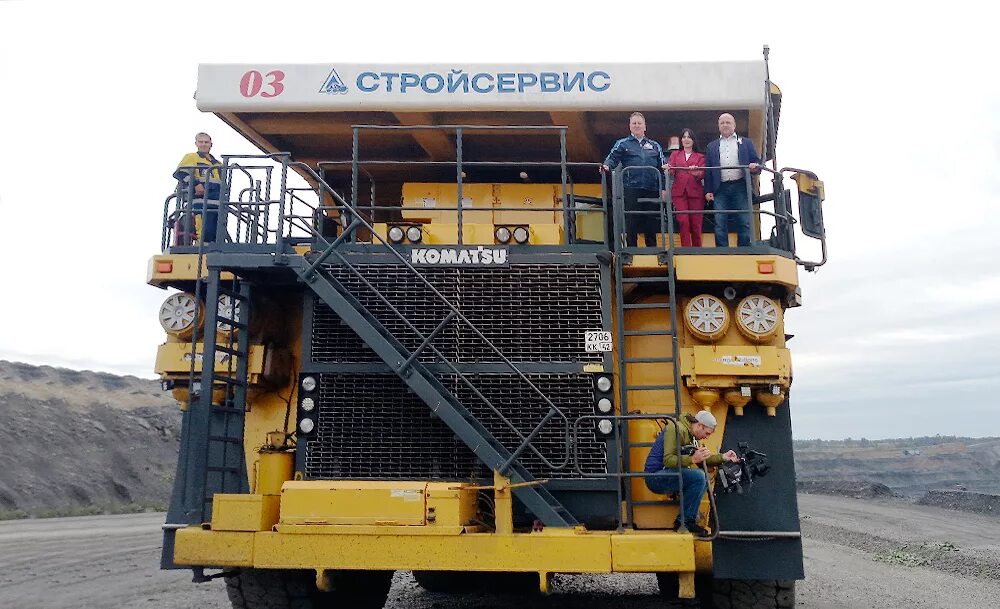 Разрез барзасское товарищество берёзовский кемеровская область. Суэк разрез березовский шарыпово. Komatsu 830e. Разрез березовский новокузнецк. Ооо разрез березовский.