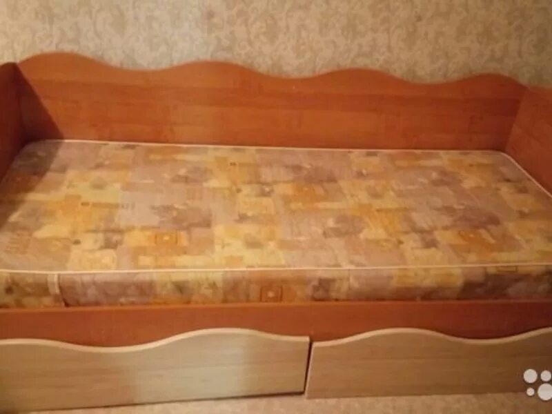 Дачи станция восточная 400 тысяч рублей. Диван кровать за 10000 рублей. Авито бийск бесплатные объявления частных. Дома в бийске. Кровать бийск.